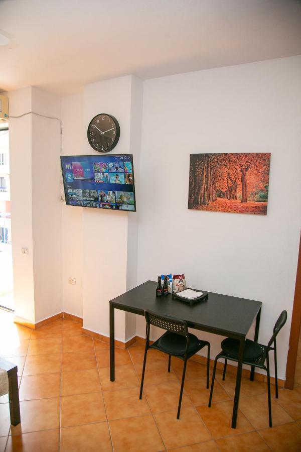 A&B Apartment Голем Экстерьер фото