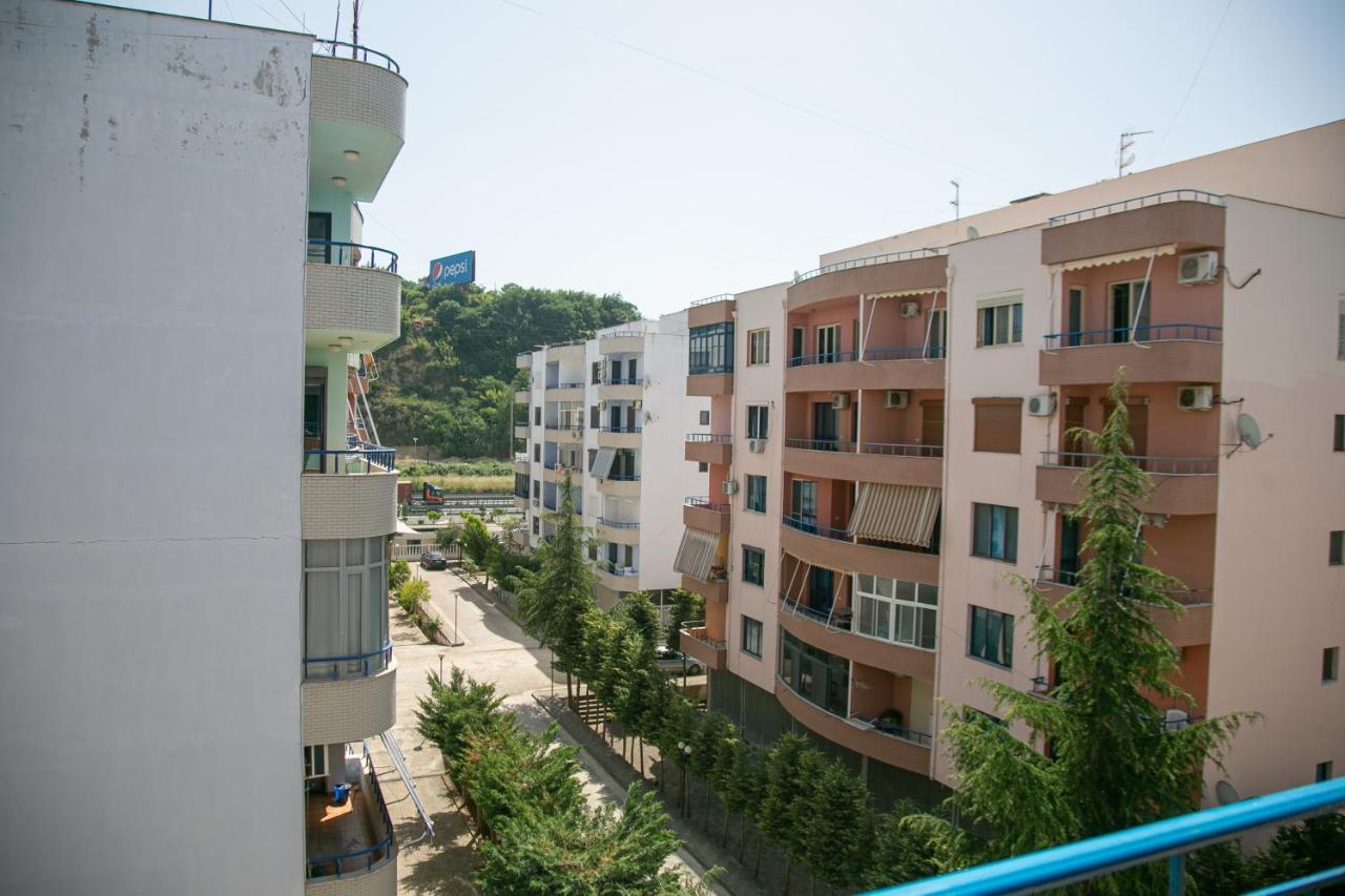 A&B Apartment Голем Экстерьер фото